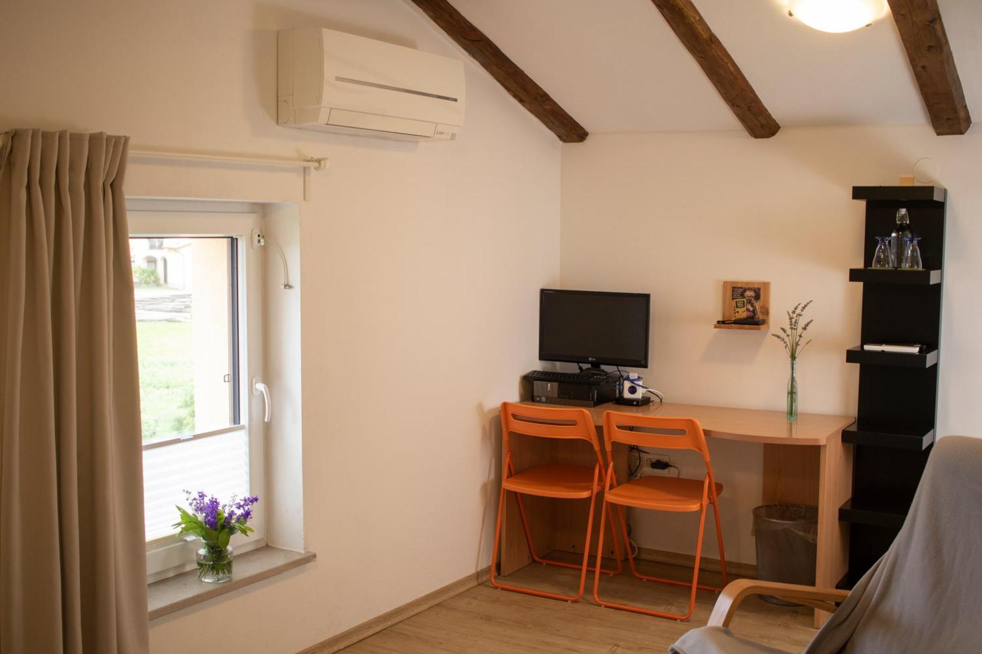 Borea Rooms - Sobe Budanje Vipava Eksteriør bilde